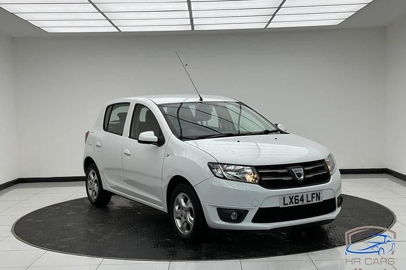 Used 2014 Dacia Sandero Lauréate | £4,295 (Good price) - Image 1/1