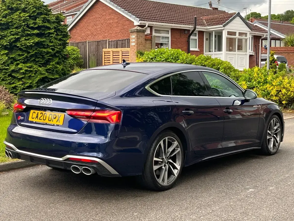 Used Audi S5 Sportback Comfort 2020 Blue Hatchback