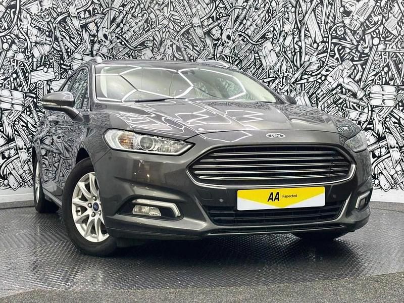 Used Ford Mondeo Zetec 150 HP (110 kW) 2019 Grey Estate