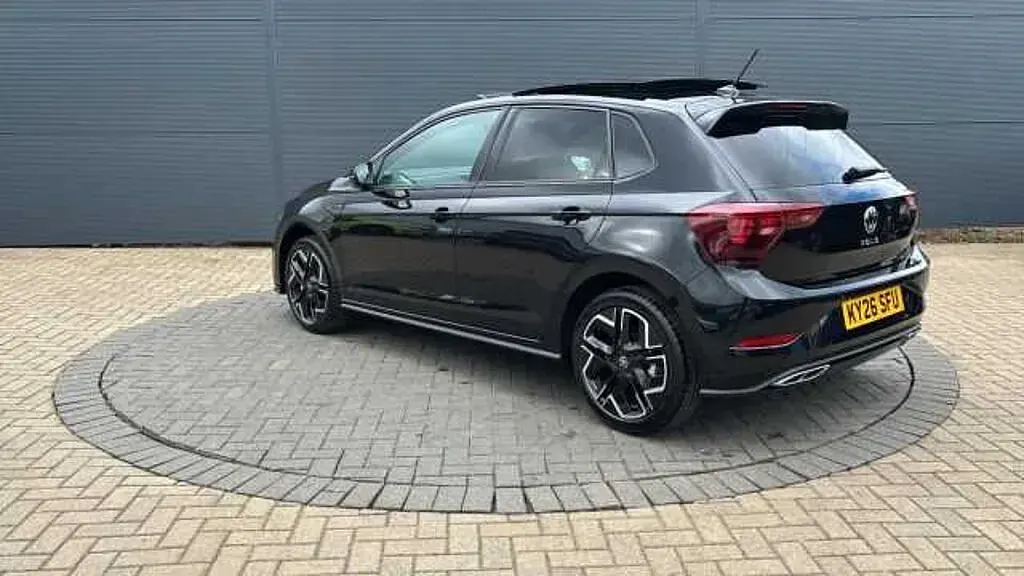 Nowe VW Polo R-line 115 KM (84 kW) 2025 Czarny Hatchback