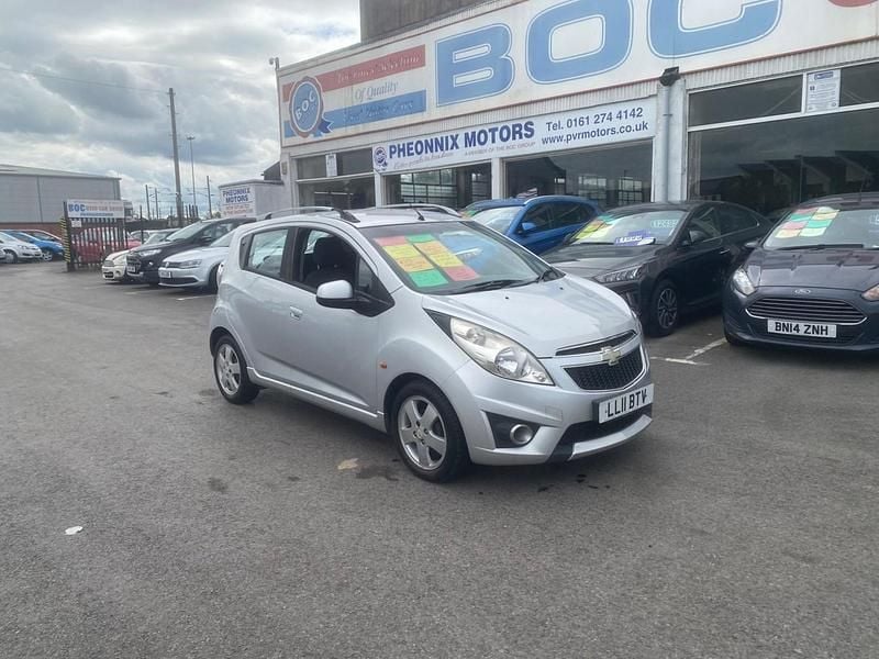 Used Chevrolet Spark LT 2011 Silver Hatchback