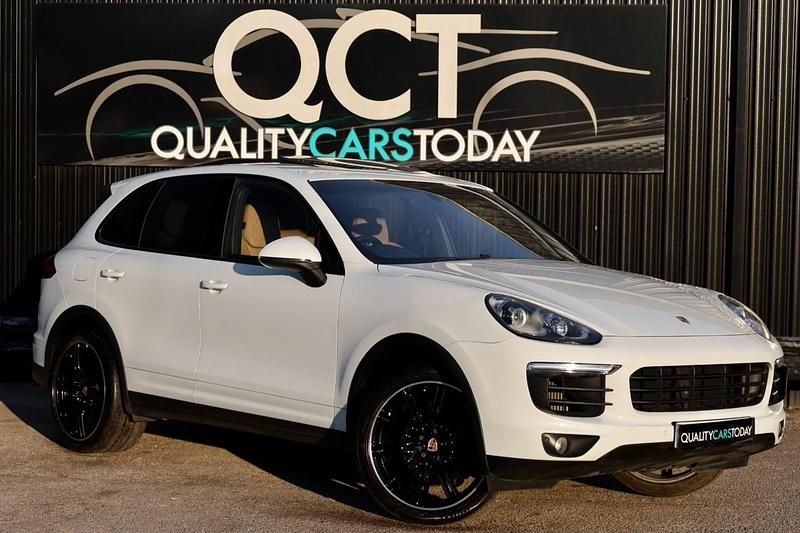Used Porsche Cayenne 262 HP (192 kW) 2014 White SUV