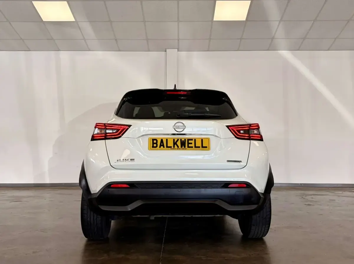 Gebraucht Nissan Juke N-Connecta 143 PS (105 kW) 2023 Weiß SUV