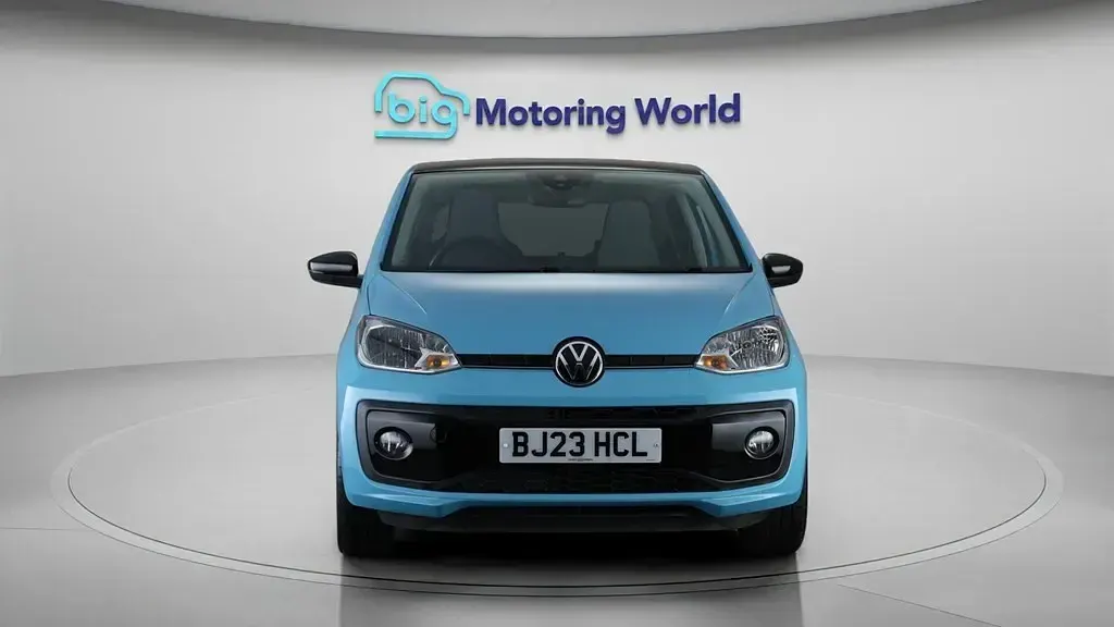 Begagnad VW up! R-line 65 HK (47 kW) 2023 Blå Halvkombi