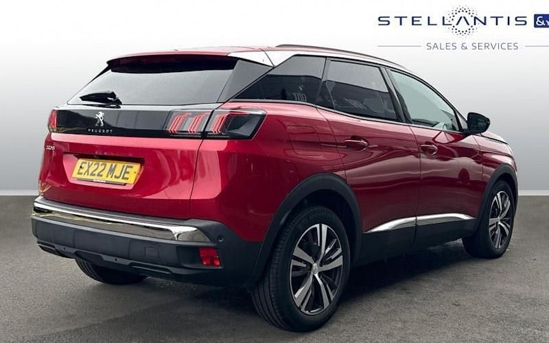 Used Peugeot 3008 Allure Premium 131 HP (96 kW) 2022 Red SUV
