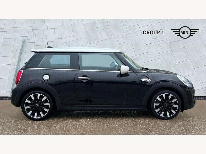 Used Mini Cooper S Exclusive 192 HP (141 kW) 2020 Black Hatchback