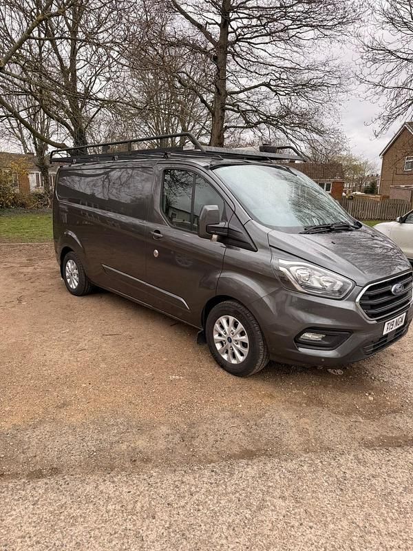 Used Ford Transit Custom Limited 130 HP (95 kW) 2019 Grey Van