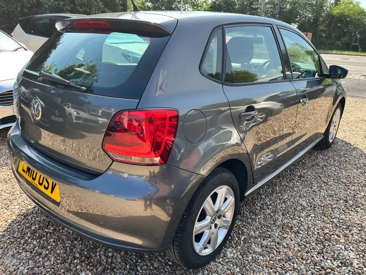 Usata VW Polo SE 70 CV (51 kW) 2010 Grigio Utilitaria