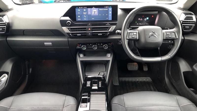 Used Citroën C4 PureTech 127 HP (93 kW) 2024 Grey SUV