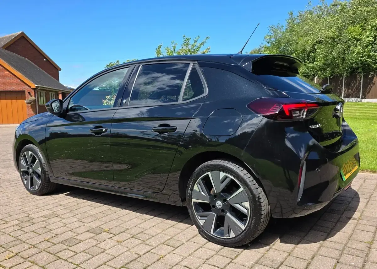 Used Vauxhall Corsa-e SRi 100 kW (136 HP) 2022 Black Hatchback