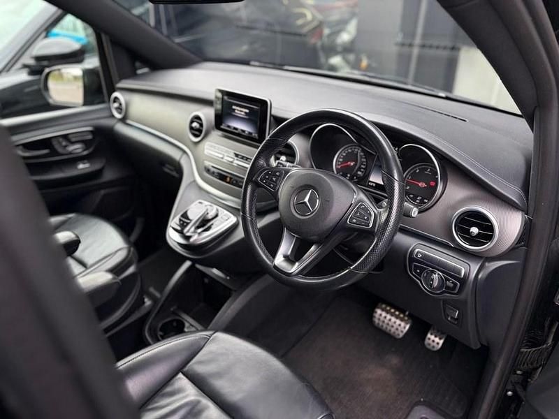Used Mercedes V220 163 HP (119 kW) 2019 Black MPV