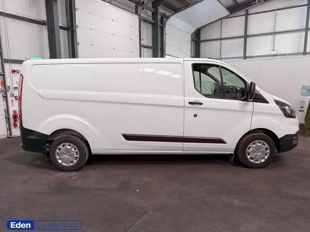 Usado Ford Transit Custom S 130 HP (95 kW) 2023 Branco Van