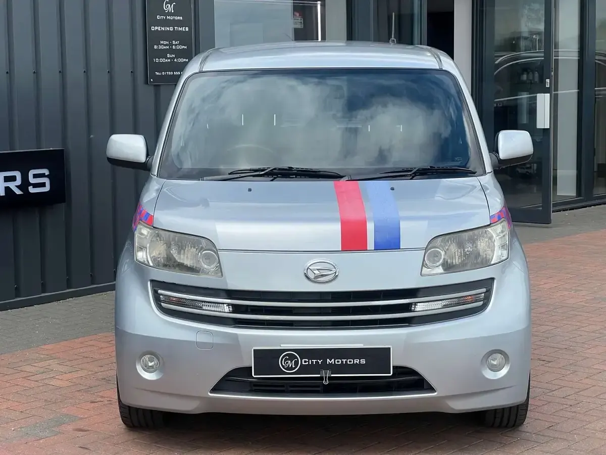 Used Daihatsu Materia 103 HP (75 kW) 2009 Silver MPV