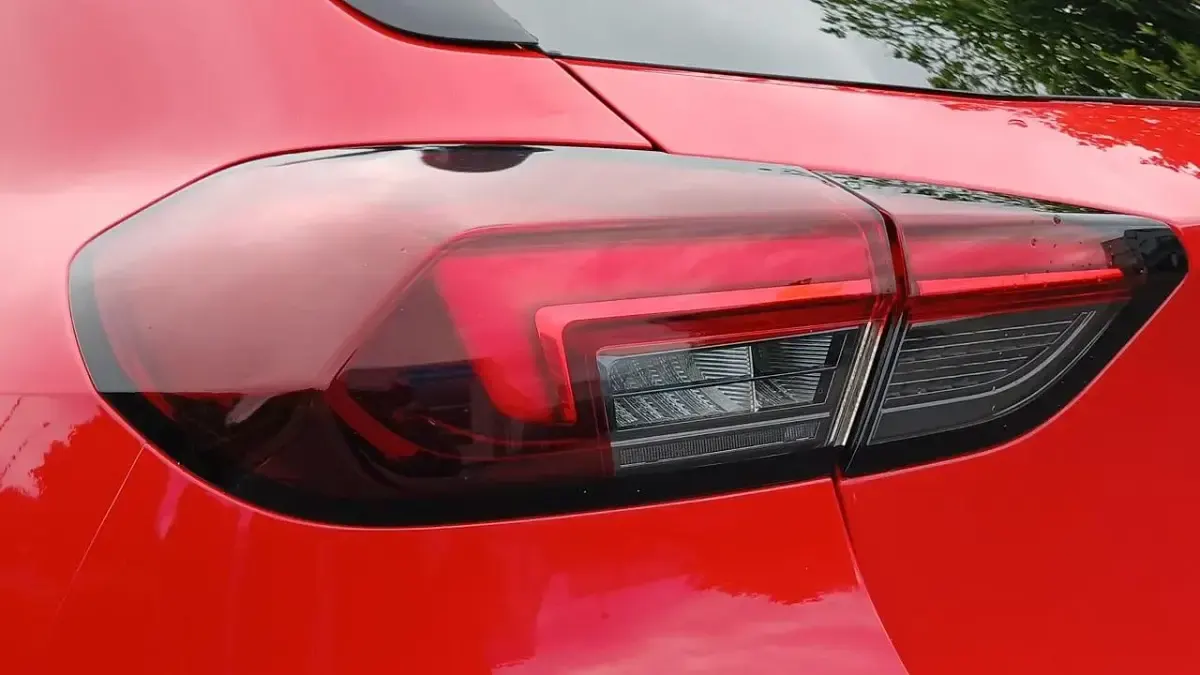 Used Vauxhall Corsa-e Edition 98 kW (134 HP) 2022 Red Hatchback