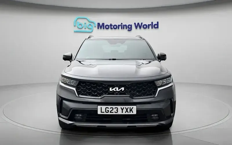Used Kia Sorento 230 HP (169 kW) 2023 Grey SUV