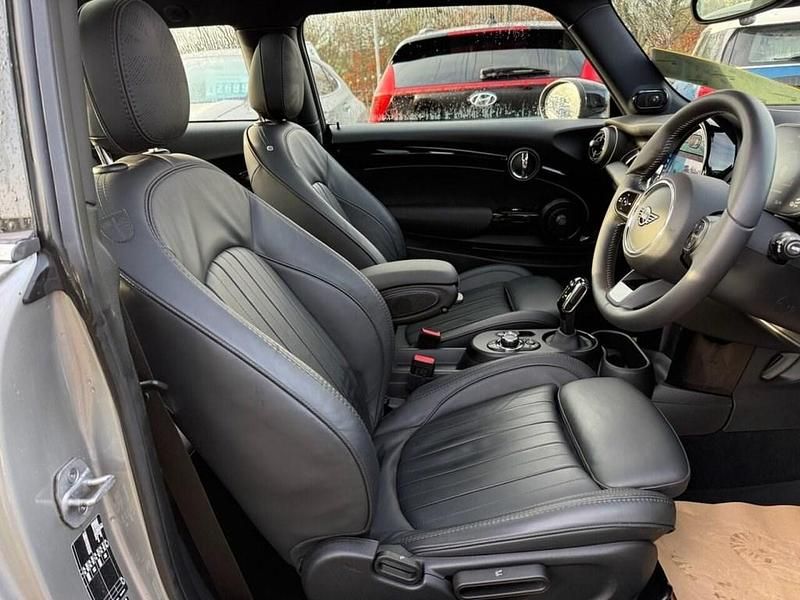 Used Mini Cooper SE Hatch 135 kW (184 HP) 2023 Silver Hatchback