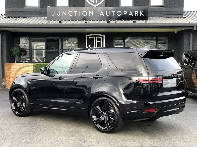 Używany Land Rover Discovery 5 HSE Dynamic 2023 Czarny SUV