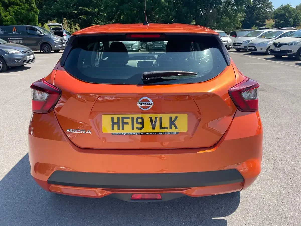 Used Nissan Micra Acenta 90 HP (66 kW) 2019 Orange Hatchback