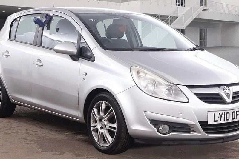 Used Vauxhall Corsa 100 HP (73 kW) 2010 Silver Hatchback