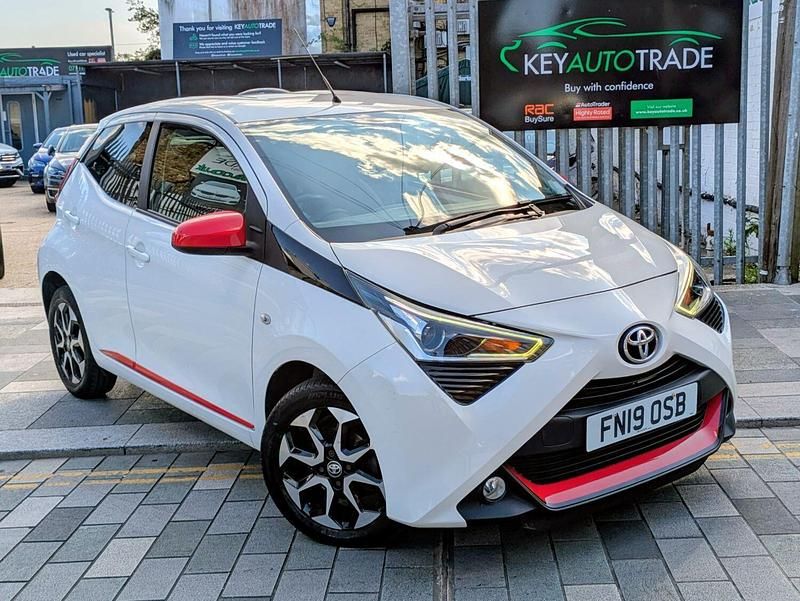 White Used 2019 Toyota Aygo Trend Hatchback | £8,500 (A bit pricey) - Image 1/4