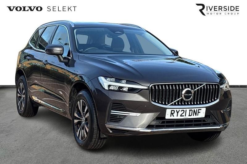 Platinum grey Used 2021 Volvo XC60 Inscription SUV | £27,493 (Good price) - Image 1/4