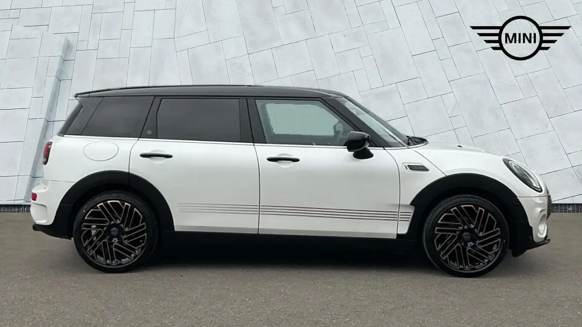 Used Mini Cooper S Clubman 176 HP (129 kW) 2023 White Estate