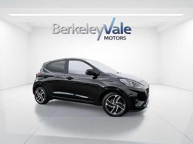 Used Hyundai i10 Premium 2022 Black Hatchback