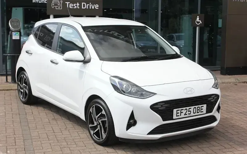 Used Hyundai i10 Premium 63 HP (46 kW) 2025 Hatchback