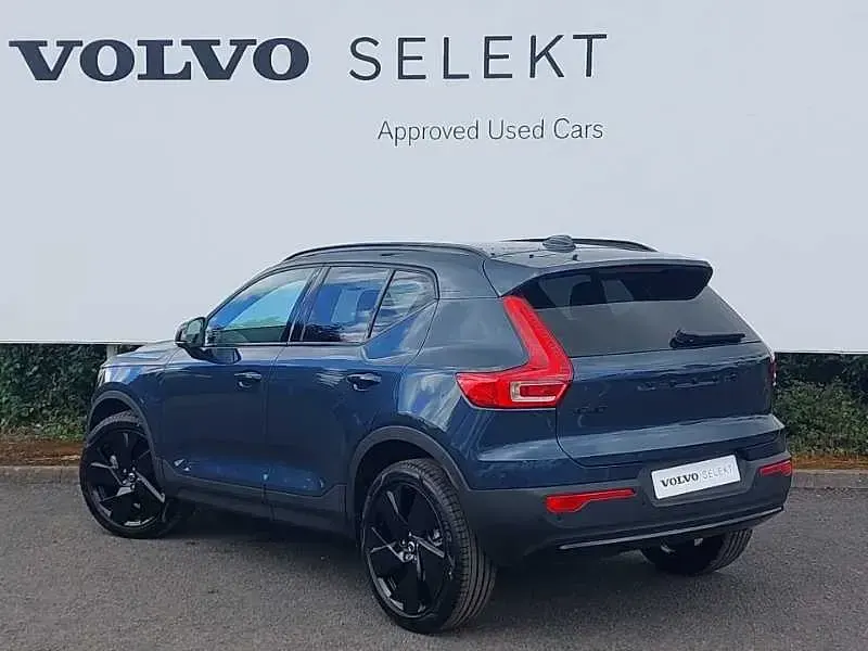 New Volvo XC40 Plus 197 HP (144 kW) 2026 SUV