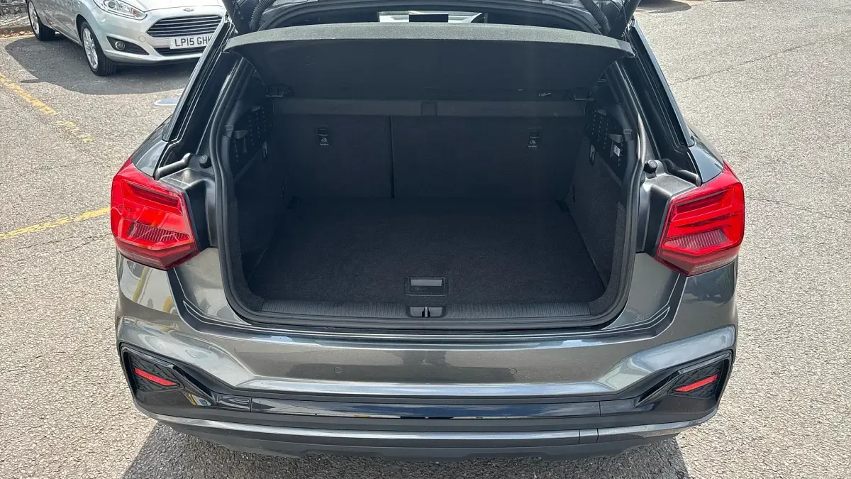 Used Audi Q2 Advanced 150 HP (110 kW) 2023 Grey SUV