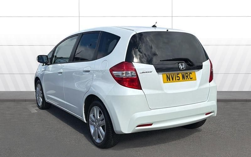 Second-hand Honda Jazz ES 100 CP (73 kW) 2015 Hatchback