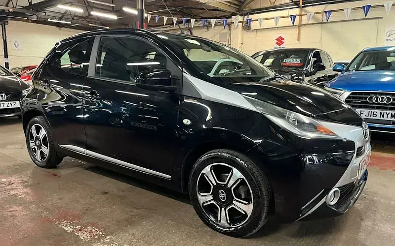 Used Toyota Aygo X-clusiv 69 HP (50 kW) 2014 Hatchback