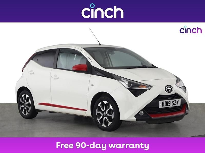 White Used 2019 Toyota Aygo Trend Hatchback | £7,599 (Fair price) - Image 1/3