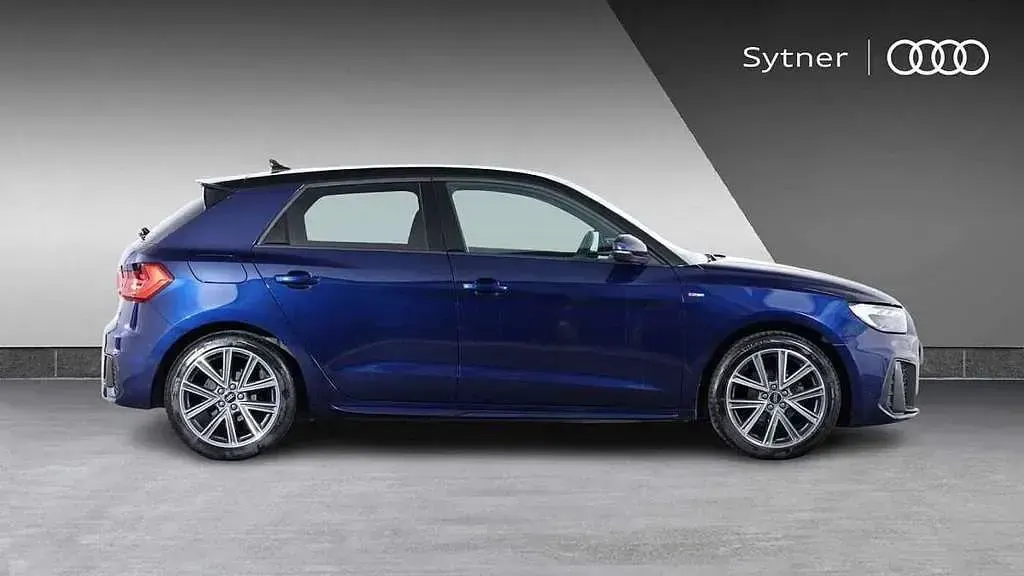 Used Audi A1 S-Line 94 HP (69 kW) 2023 Blue SUV