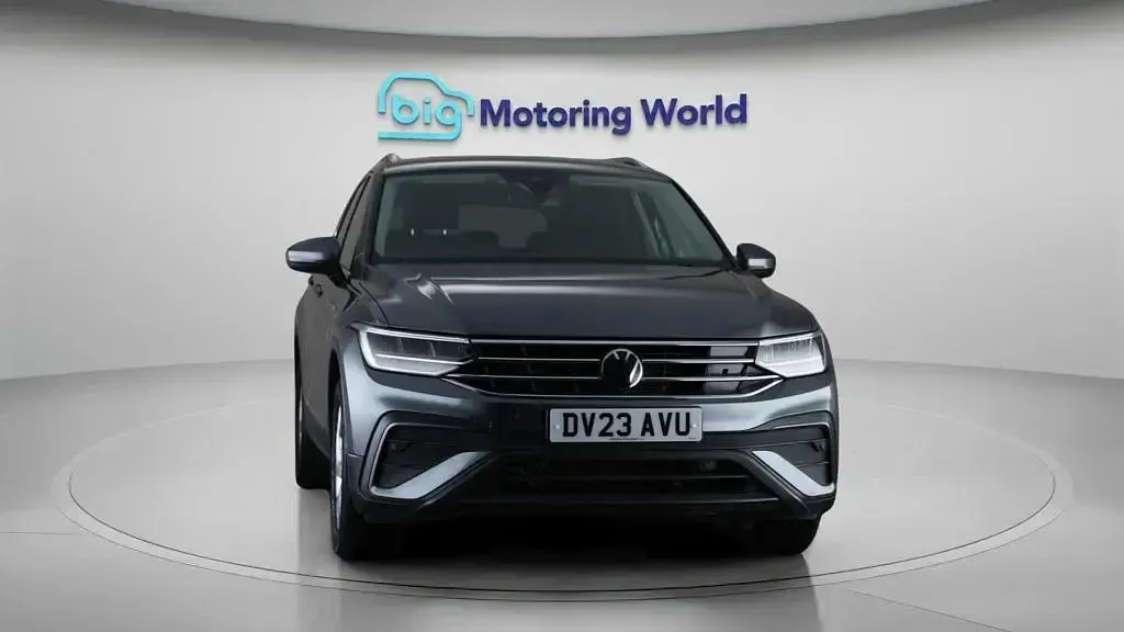 Used VW Tiguan Allspace S 150 HP (110 kW) 2023 Grey SUV