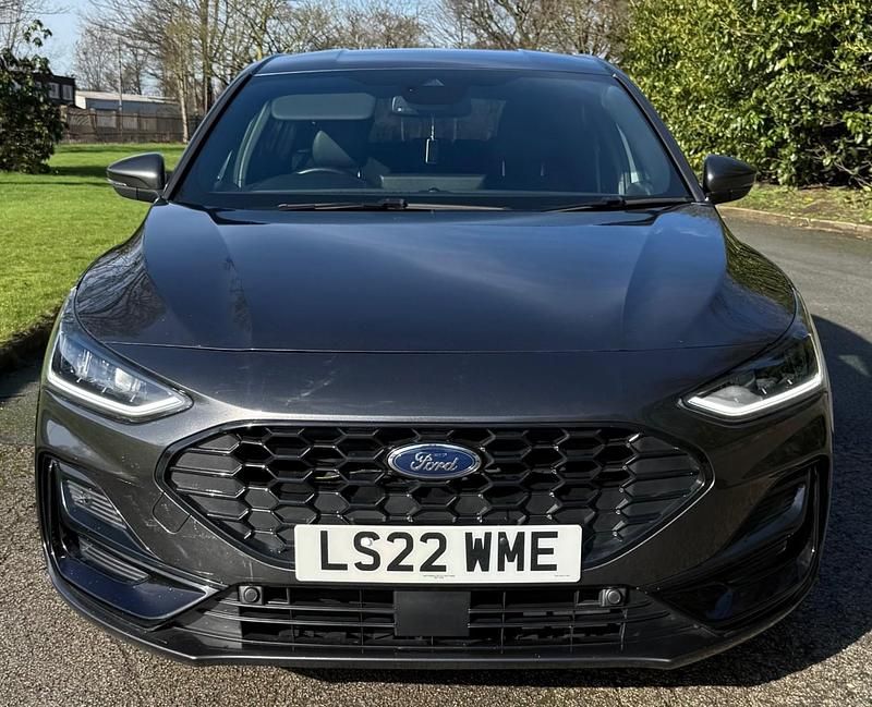 Used Ford Focus ST-Line 120 HP (88 kW) 2022 Grey Hatchback