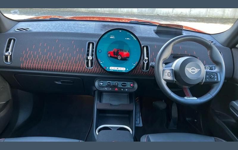 Used Mini Countryman Sport 214 HP (157 kW) 2024 Red SUV