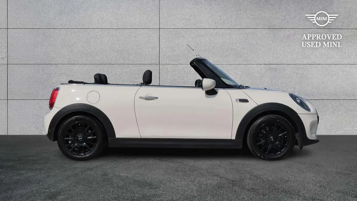 Used Mini Cooper Cabriolet Classic 134 HP (98 kW) 2019 White Cabriolet