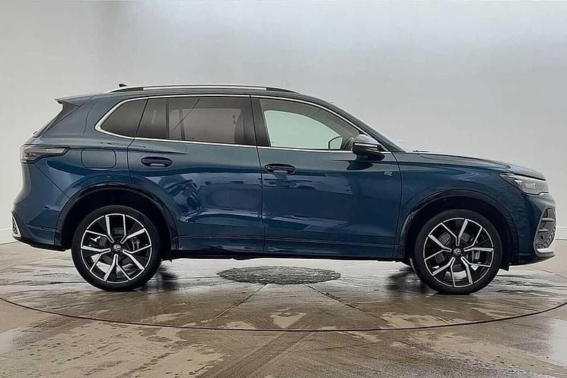 Used VW Tiguan R-line 272 HP (200 kW) 2025 Blue SUV