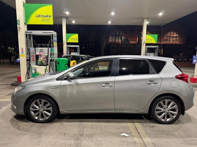 Used Toyota Auris Hybrid 2015 Grey Hatchback