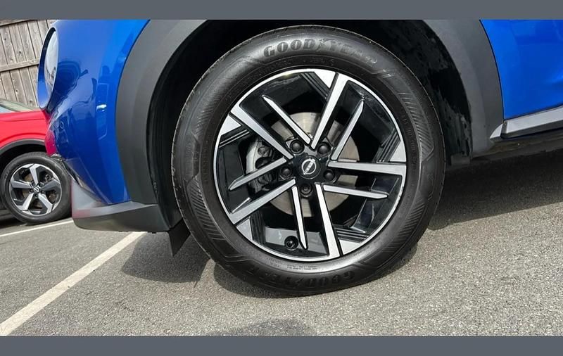 Used Nissan Juke N-Connecta 143 HP (105 kW) 2025 Blue SUV