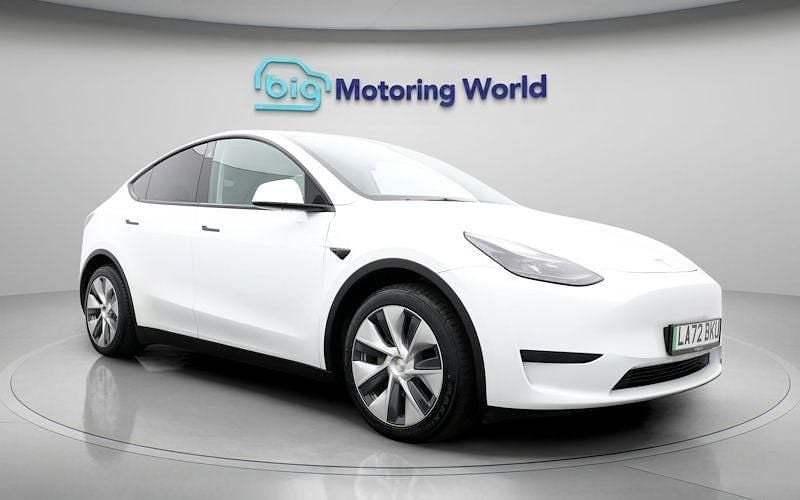Used 2024 Tesla Model Y RWD SUV | £19,400 (Super price) - Image 1/4