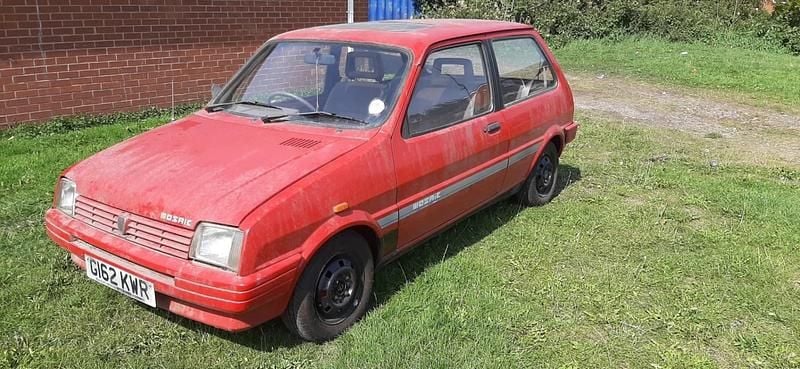 Red Used 1989 Austin Metro Hatchback | £3,750 - Image 1/4