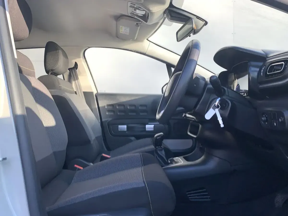 Usado Citroën C3 PureTech 82 CV (60 kW) 2022 Beige Utilitario