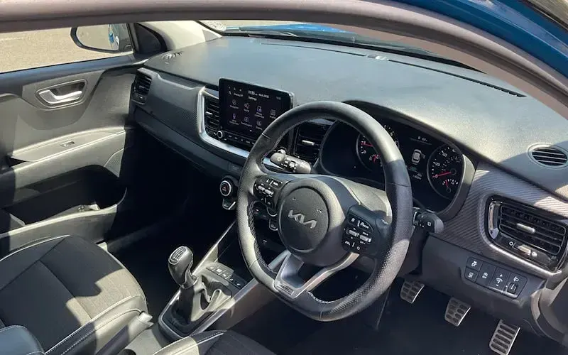 Used Kia Stonic GT-Line S 120 HP (88 kW) 2023 Blue SUV