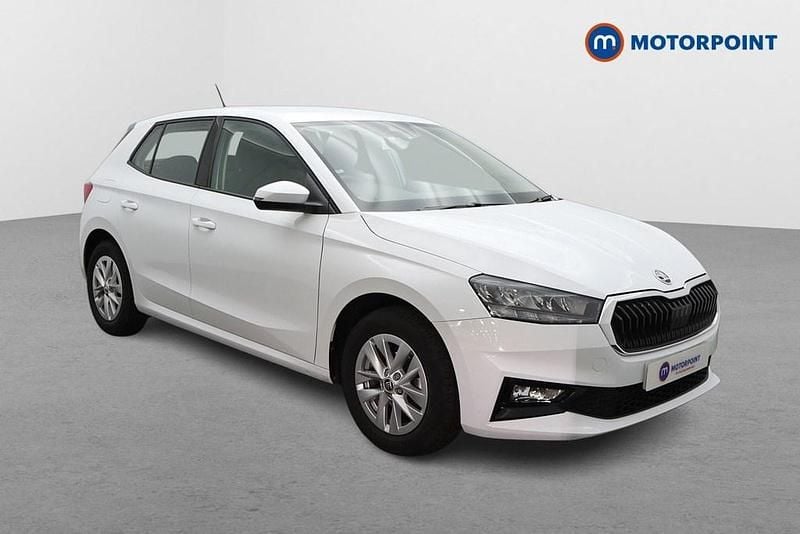 White Used 2023 Skoda Fabia Comfort Hatchback | £12,249 (Good price) - Image 1/4