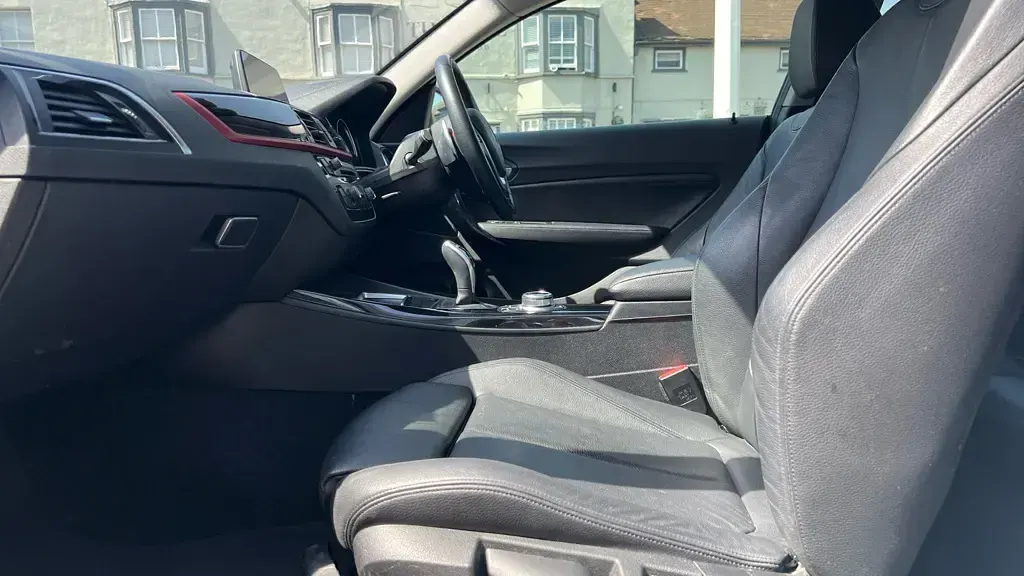 Used BMW 220 Sport Line 2018 White Coupe