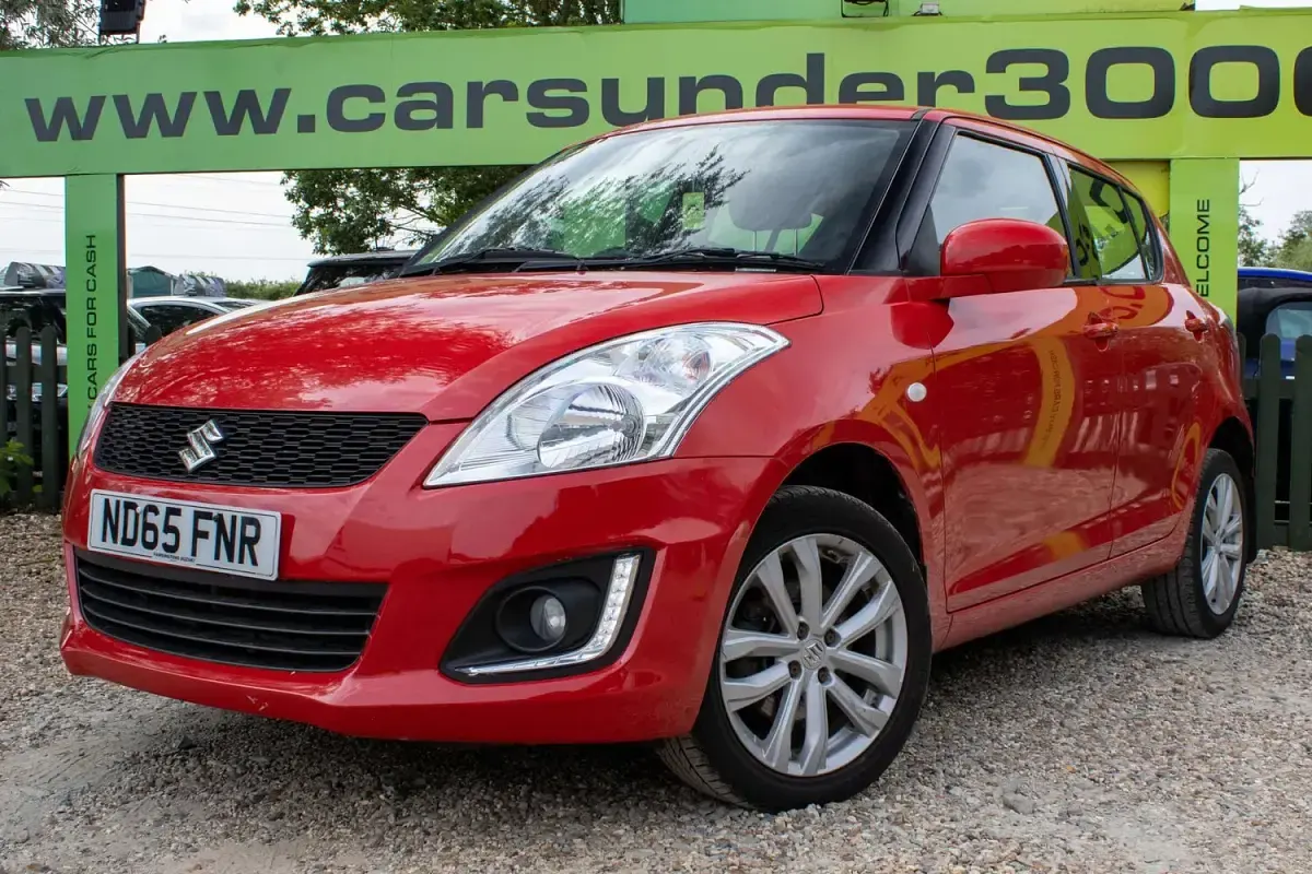 Used Suzuki Swift SZ3 94 HP (69 kW) 2015 Red Hatchback