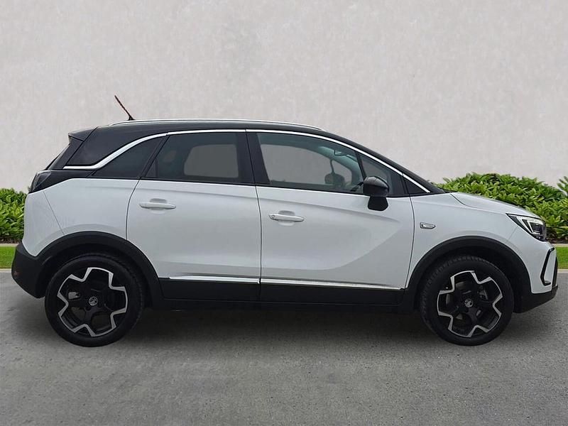 Used Vauxhall Crossland Ultimate 110 HP (80 kW) 2023 White SUV