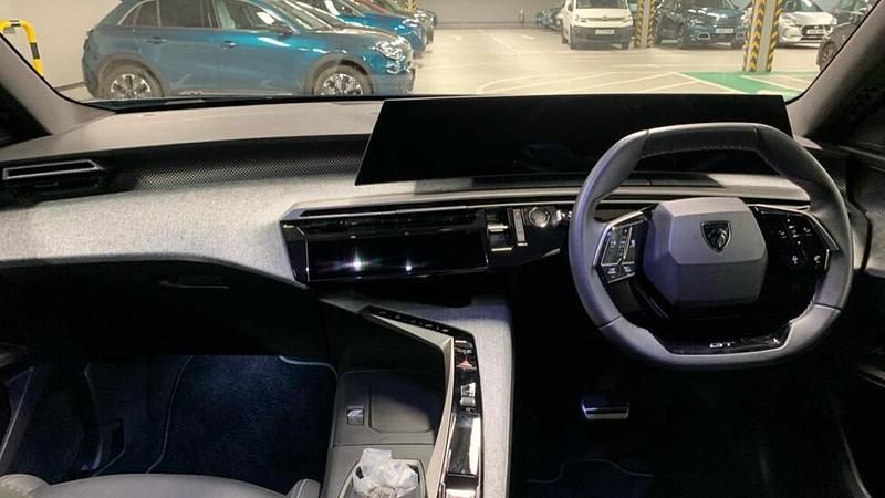 Second-hand Peugeot 3008 GT 134 CP (98 kW) 2025 Albastru SUV